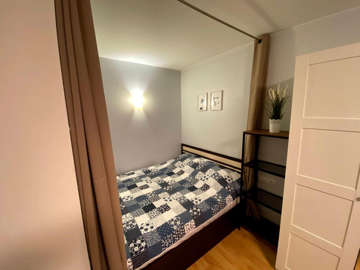 Your Home - Central Studio Apartment, Balcony, Parking & Self Check-In VNO Exterior photo